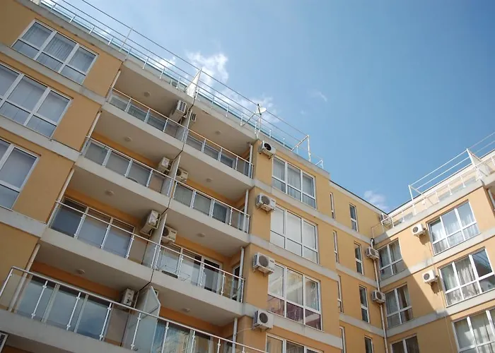 Flores Park Lägenhetshotell 3*