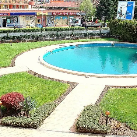 Flores Park Słoneczny Brzeg